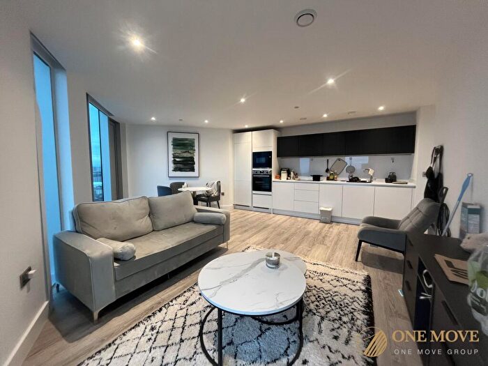 2 Bedroom Flat For Sale In Silvercroft Street, Manchester, M15