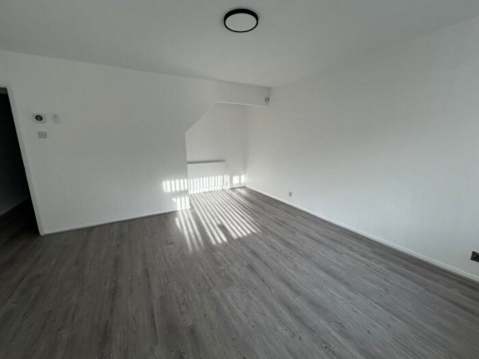 3 Bedroom House To Rent In Lower Higham Road, Gravesend, DA12