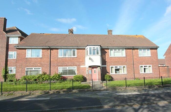 2 Bedroom Apartment To Rent In Longfield Avenue, Crosby, L23