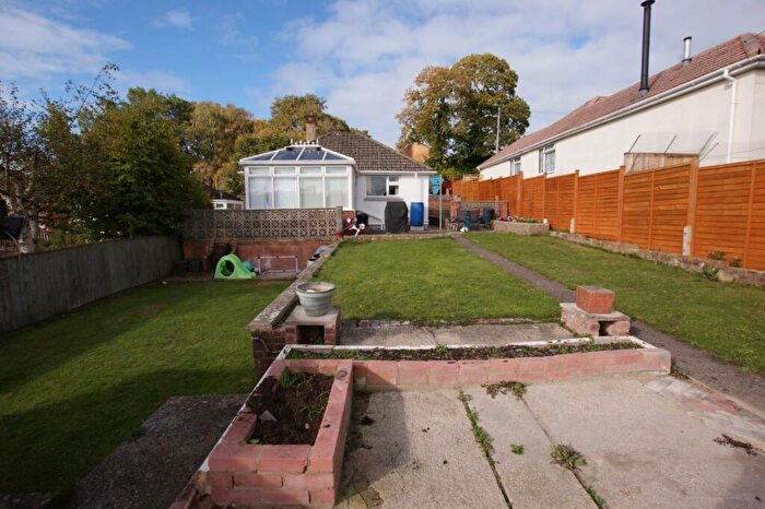 2 Bedroom Bungalow For Sale In Southlands Avenue, Corfe Mullen, BH21