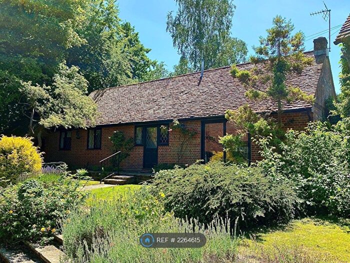 2 Bedroom Detached House To Rent In Cokes Farm Lane, Chalfont St. Giles, HP8