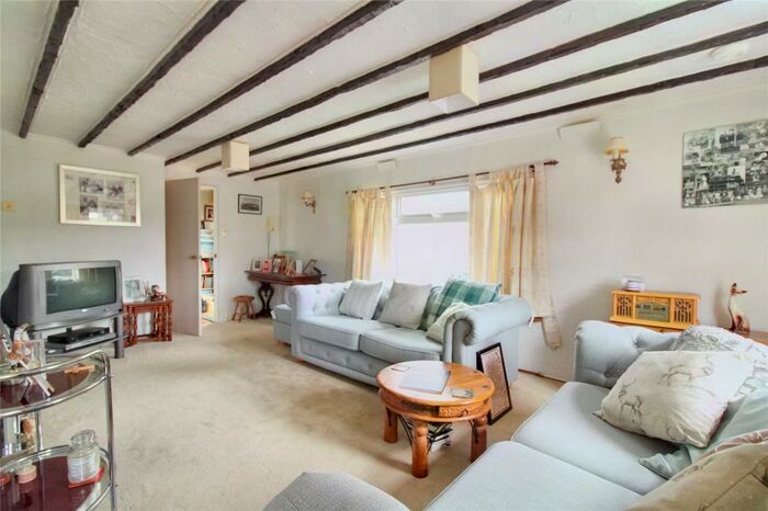 2 Bedroom Park Home For Sale In Greenacres Park, Meysey Hampton, Cirencester, GL7