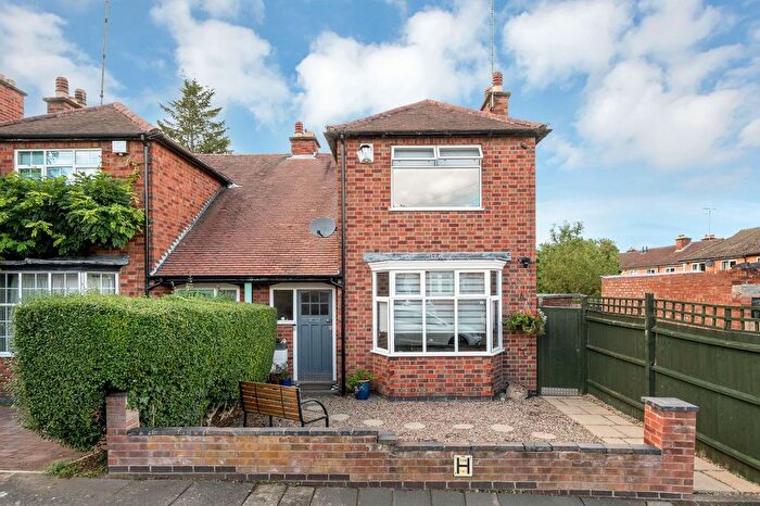 3 Bedroom Semi-Detached House For Sale In Aber Road, Stoneygate, Leicester, LE2