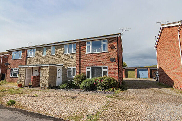 2 Bedroom Apartment For Sale In Manor Farm Crescent, Weston-super-Mare, BS24