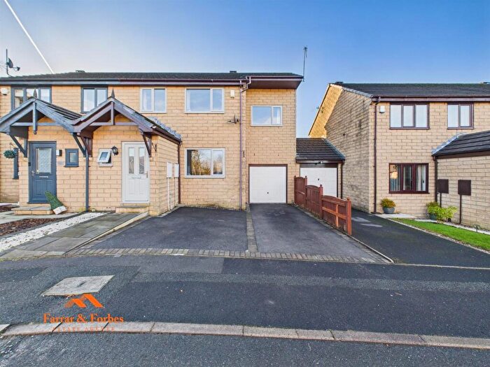 4 Bedroom Semi Detached House For Sale In Primet Heights, Colne, BB8