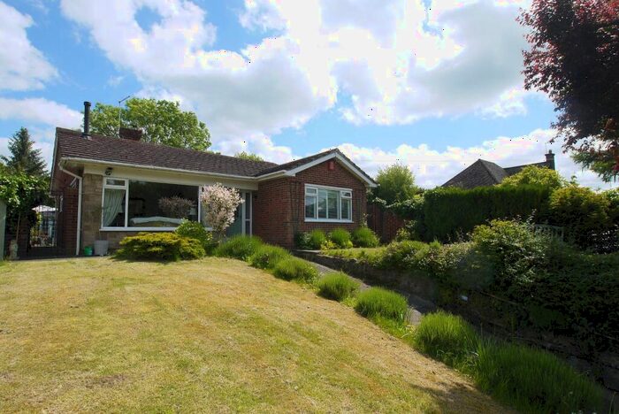 3 Bedroom Detached Bungalow For Sale In Station Road, Eynsford, DA4