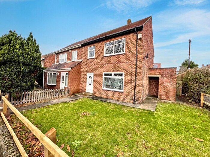 3 Bedroom Semi Detached House For Sale In Greenside, Marsden, South Shields, Tyne And Wear, NE34