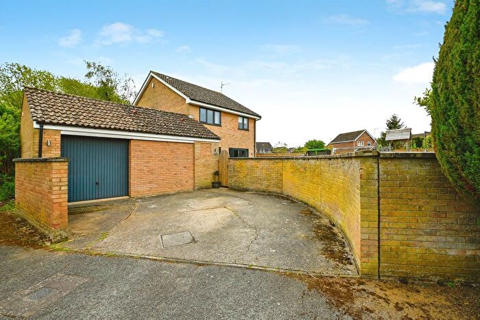 4 Bedroom Detached House For Sale In Beckett Close, North Wootton, King's Lynn, PE30