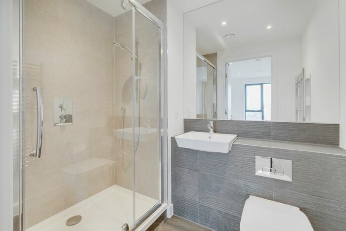 2 Bedroom Flat To Rent In Riverstone Heights, Reed Avenue, Bromley By Bow, E3