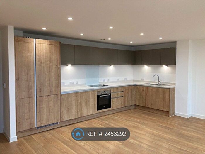 2 Bedroom Flat To Rent In William House, Bromley, BR1