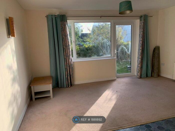 1 Bedroom Flat To Rent In Swan Street, Witney, OX29