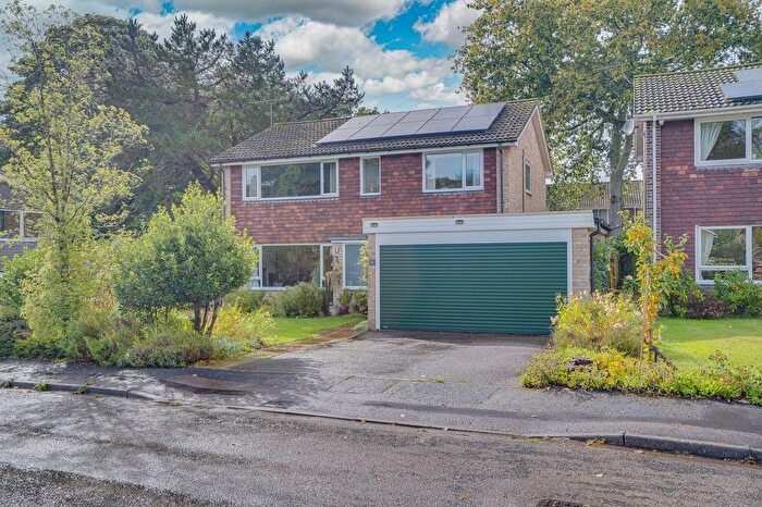 4 Bedroom Detached House For Sale In Clevelands Close, Hiltingbury, Chandler's Ford, Hampshire, Px., SO53