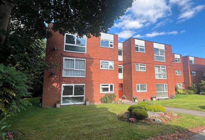 2 Bedroom Flat For Sale In Park Wood Court, Walsall Road, Four Oaks, Sutton Coldfield, B74