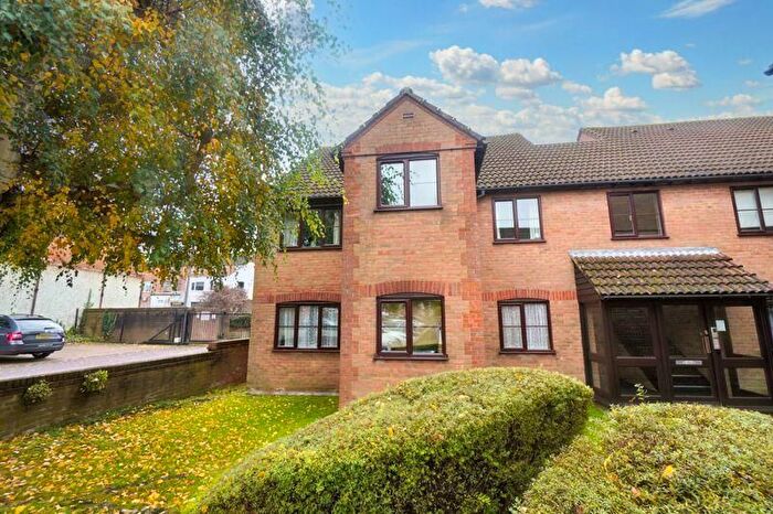 1 Bedroom Property To Rent In Abercromby Avenue, High Wycombe, HP12