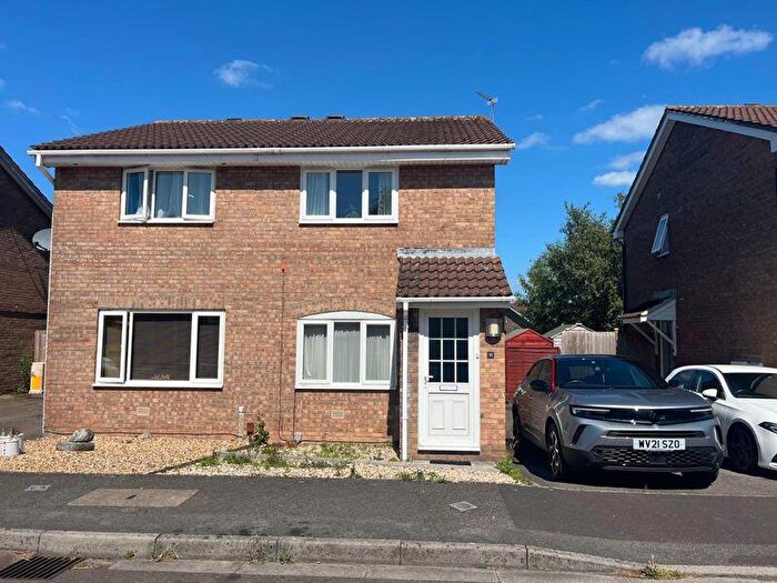 2 Bedroom Semi-Detached House To Rent In Little Meadow, Bristol, BS32