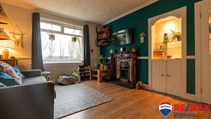 2 Bedroom End Of Terrace House For Sale In Dickburn Crescent, Bonnybridge, FK4