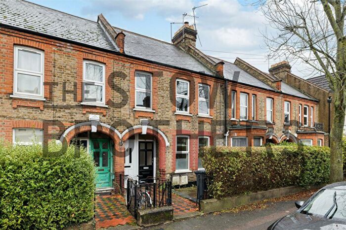 2 Bedroom Apartment To Rent In Carr Road, Walthamstow, E17