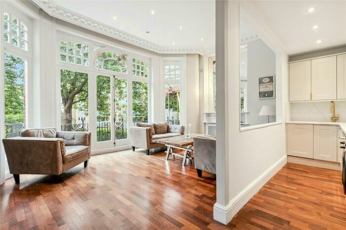 2 Bedroom Apartment To Rent In Elm Park Gardens, London, SW10