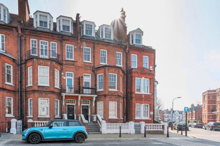 1 Bedroom Flat To Rent In Addison Gardens, Brook Green, London, W14