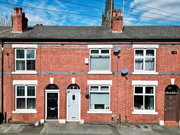 2 Bedroom Terraced House For Sale In Dundonald Street, Stockport, Cheshire, SK2