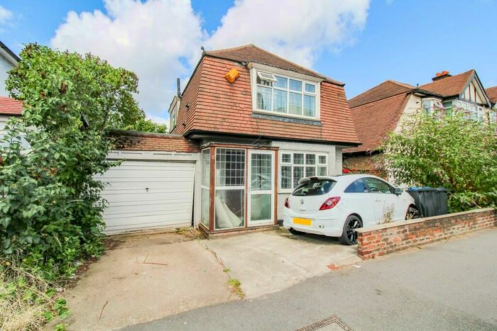 2 Bedroom Detached House To Rent In Hook Rise North, Surbiton, KT6