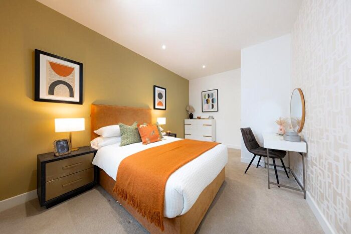 2 Bedroom Apartment For Sale In Newtown Road, Henley On Thames, RG9