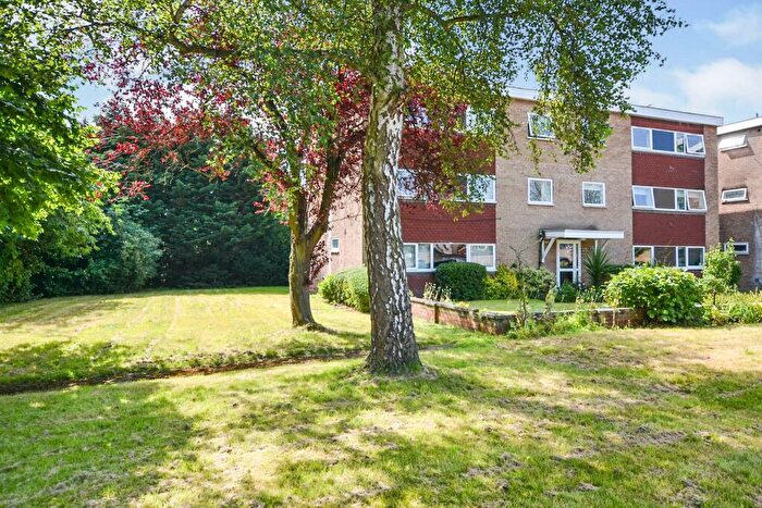 3 Bedroom Apartment For Sale In Riversmeet, Hertford, SG14