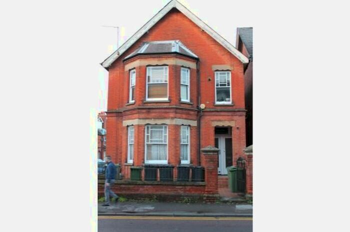 1 Bedroom Flat To Rent In York Road, Guildford, GU1