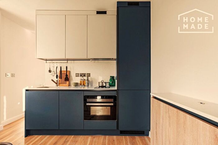 Studio To Rent In Enclave Croydon, CR0