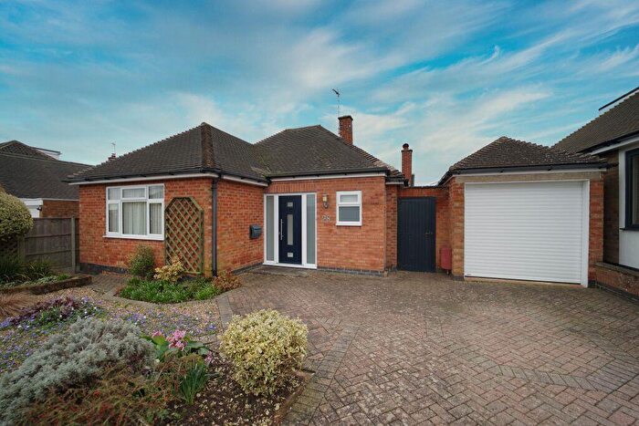 3 Bedroom Bungalow For Sale In Templar Way Rothley, LE7