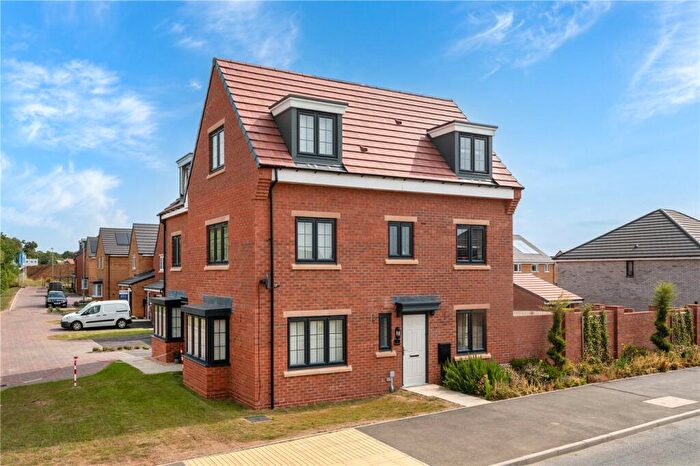 4 Bedroom Semi-Detached House For Sale In Nassington Way, Sleaford, Lincolnshire, NG34