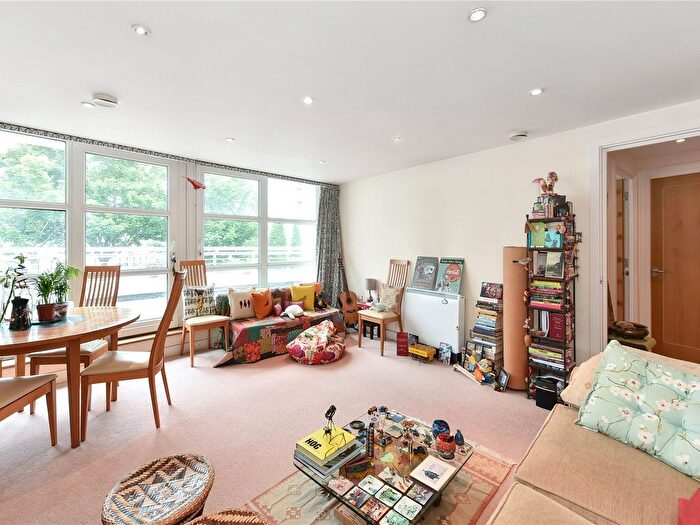 1 Bedroom Flat To Rent In Manchester Road, London, E14