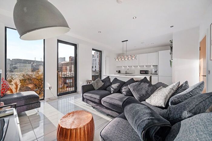 2 Bedroom Flat To Rent In Roper Court, George Leigh Street, Manchester, Greater Manchester, M4