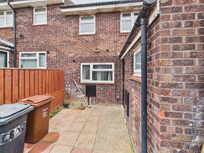 3 Bedroom Terraced House For Sale In Rauceby Close, Hull, HU7