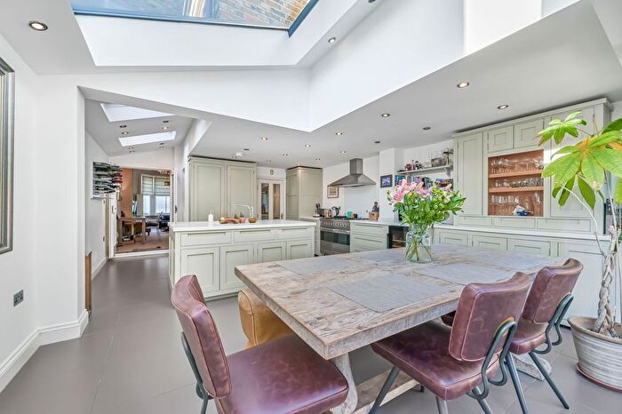 5 Bedroom Detached House To Rent In Atherton Street, London, SW11