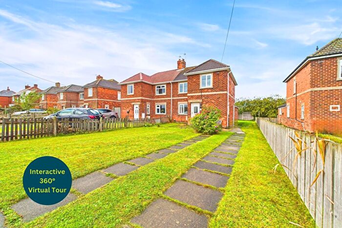 3 Bedroom Semi-Detached House For Sale In Barrow Road, New Holland, North Lincolnshire, DN19