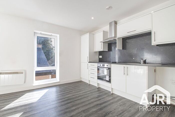 1 Bedroom Flat To Rent In Perrett Court, Broadway, Bexleyheath, DA6
