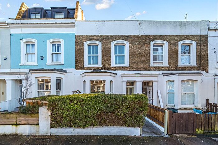 4 Bedroom Terraced House For Sale In Landseer Road, London, N19