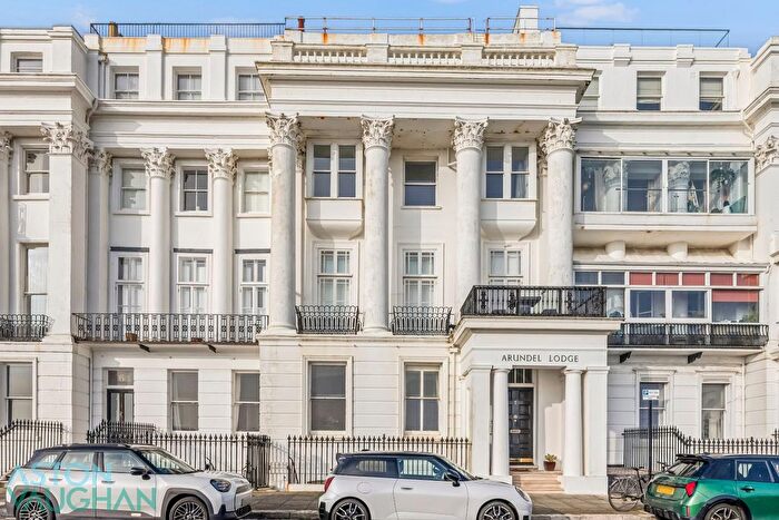 2 Bedroom Flat For Sale In Arundel Terrace, Brighton, BN2