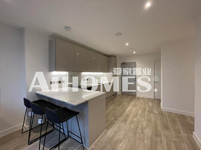 2 Bedroom Flat To Rent In Ff, Queen Street, Salford, M3