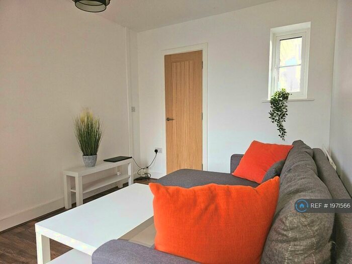 4 Bedroom End Of Terrace House To Rent In Sorrel Place, Stoke Gifford, Bristol, BS34