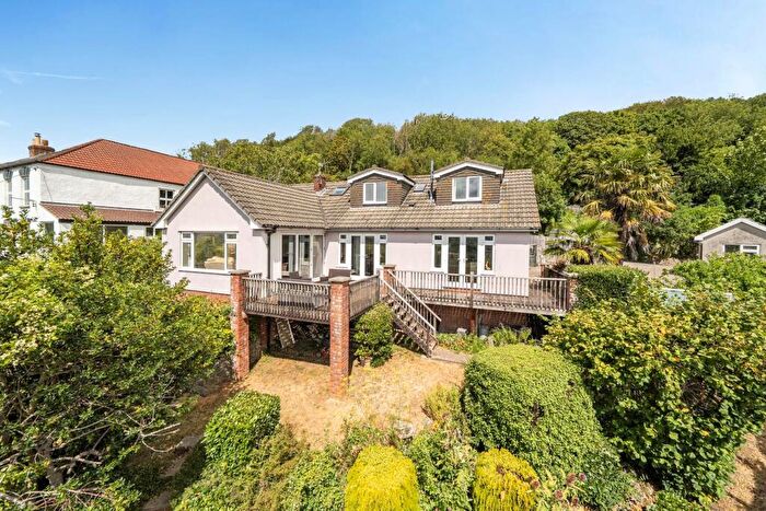 4 Bedroom Detached House For Sale In Hillside, Axbridge, BS26