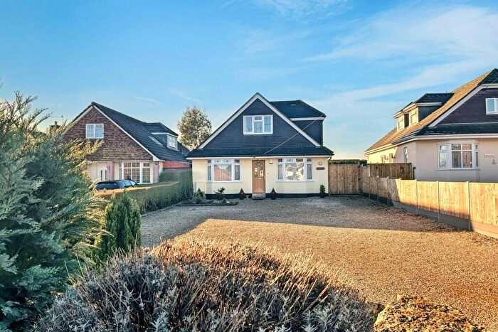 4 Bedroom Detached House For Sale In Sturminster Marshall, BH21
