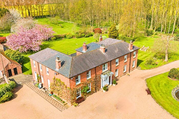 6 Bedroom Manor House For Sale In Burnham Manor - Burnham, Barton-upon-Humber, North Lincolnshire, DN18