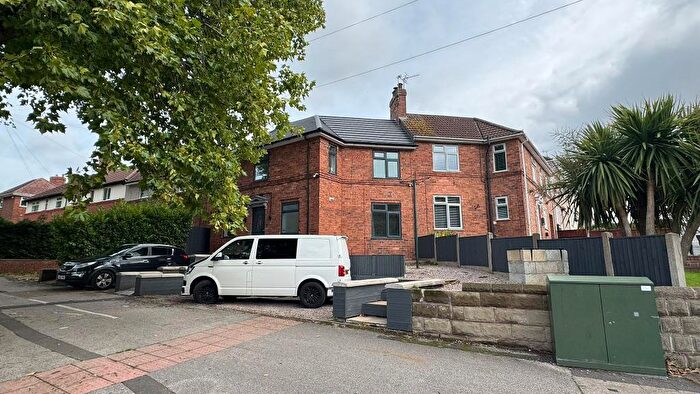 3 Bedroom Semi-Detached House For Sale In Mansfield Road, Blidworth, Mansfield, Nottinghamshire, NG21