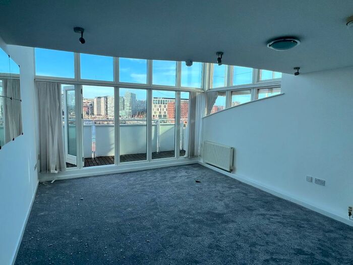 2 Bedroom Flat To Rent In Royal Quay, City Centre, Liverpool, L3