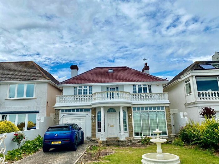 4 Bedroom Detached House To Rent In West Parade, Worthing, BN11