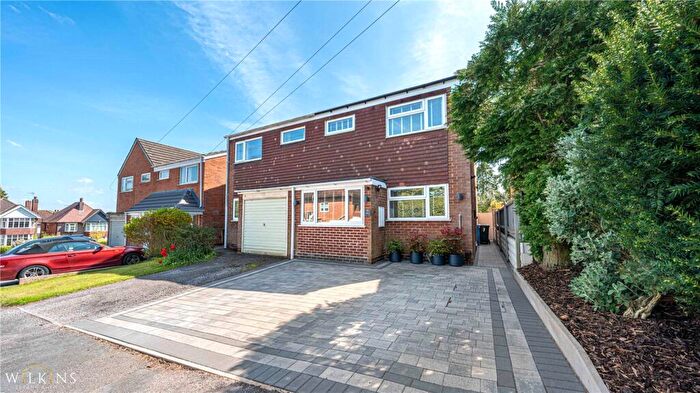3 Bedroom Semi Detached House For Sale In Charlecote Gardens, Sutton Coldfield, West Midlands, B73