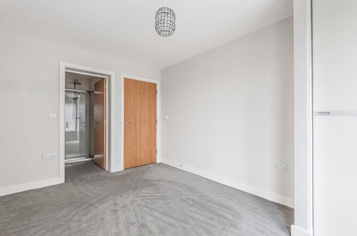 2 Bedroom Apartment For Sale In Summerley Lane, Summerley Point Summerley Lane, PO22