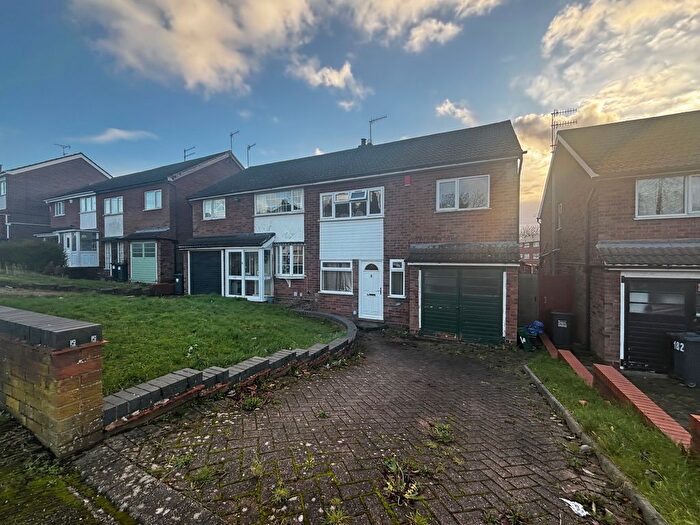 3 Bedroom Semi Detached House To Rent In Quinton Road, Birmingham, B17